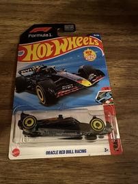 Hot Wheels 2025 Formula 1 Oracle Red Bull Racing