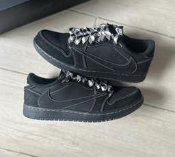 Nike Air Jordan 1